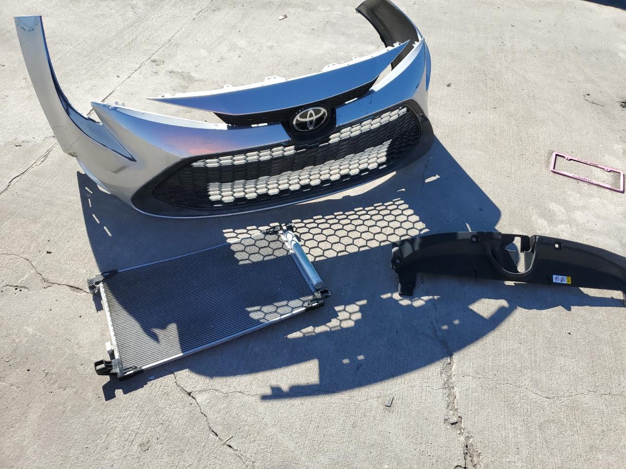 2022 TOYOTA COROLLA LE VIN:5YFEPMAE0NP271740