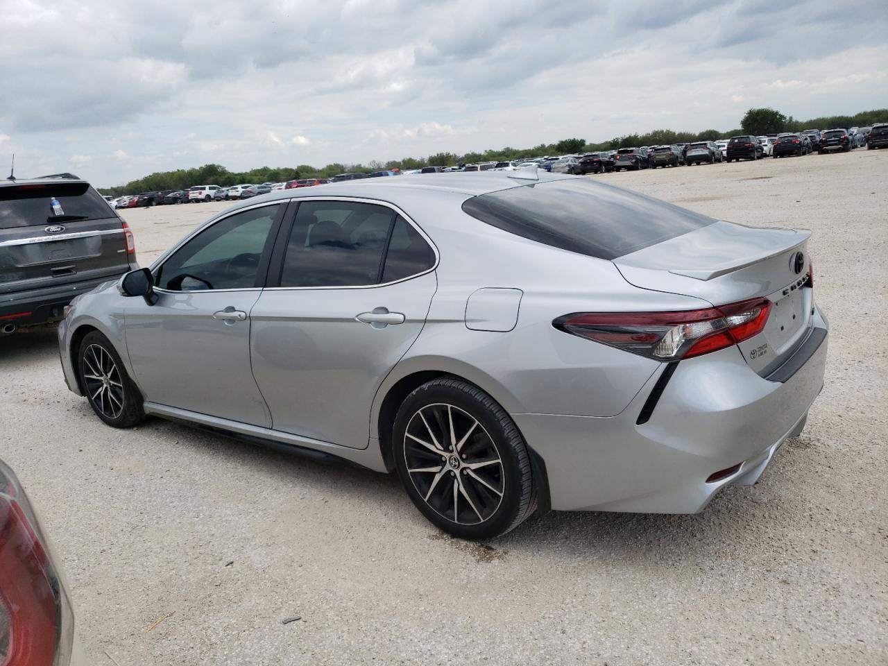 2022 TOYOTA CAMRY SE VIN:4T1G11AK7NU638484