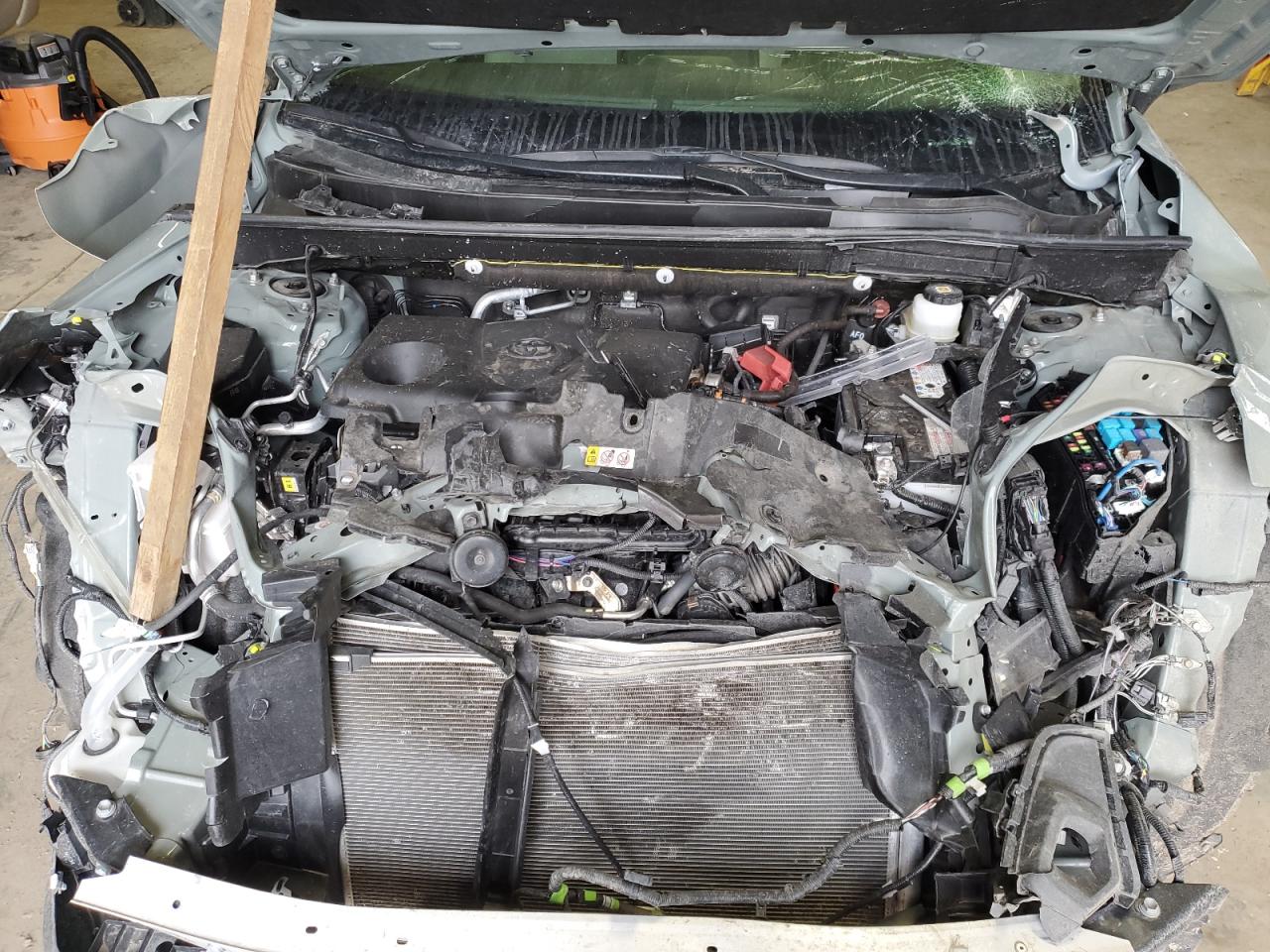 2022 TOYOTA RAV4 XLE PREMIUM VIN:JTMA1RFVXND089178