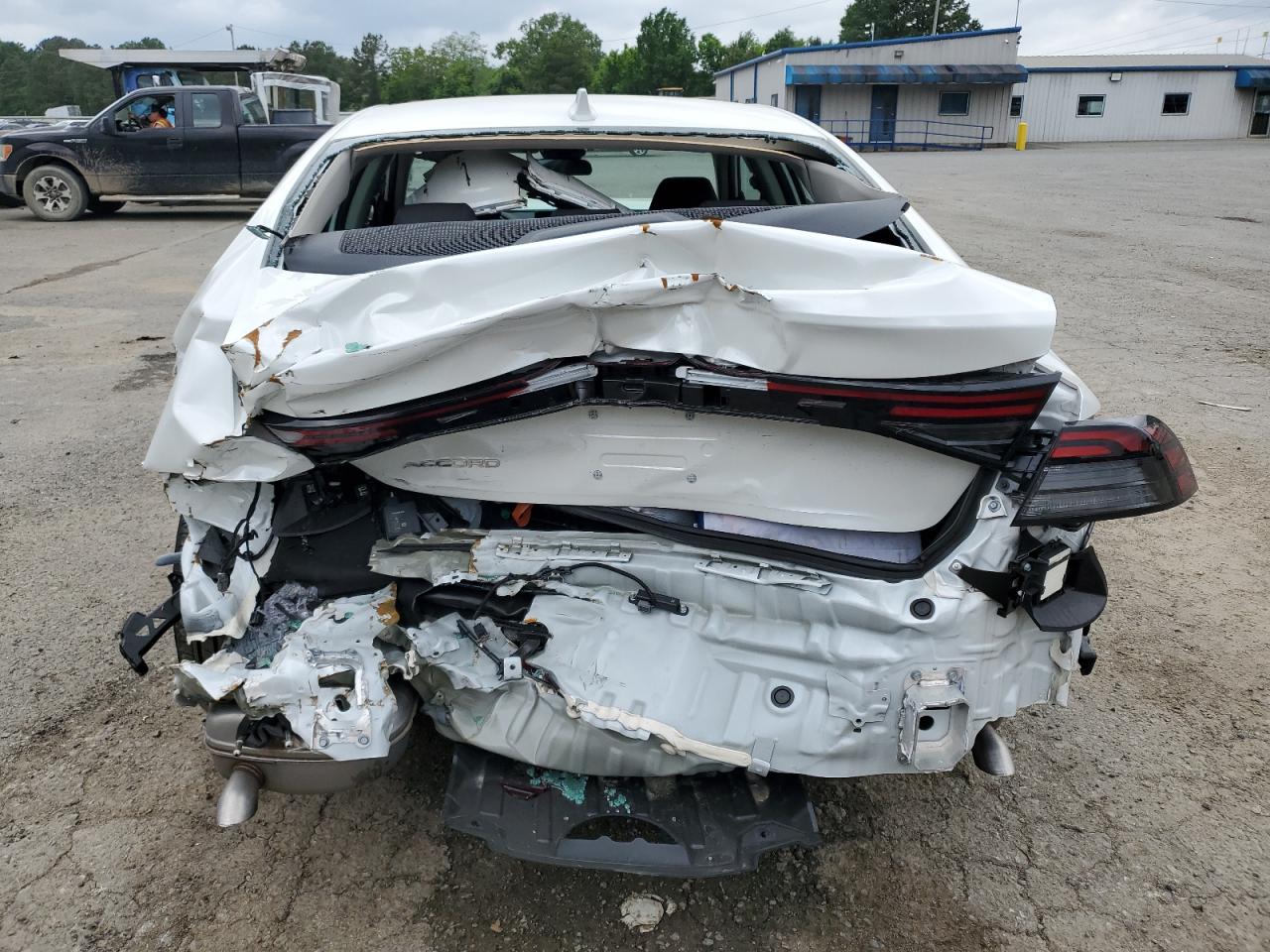 2024 HONDA ACCORD EX VIN:1HGCY1F3XRA006684