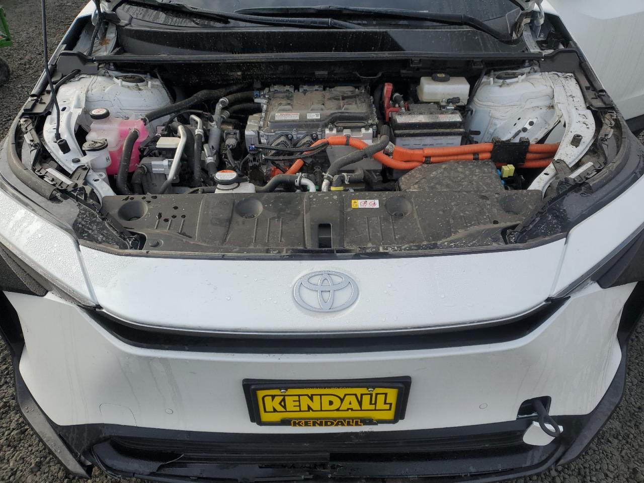 2024 TOYOTA BZ4X XLE VIN:JTMABACA9RA068930