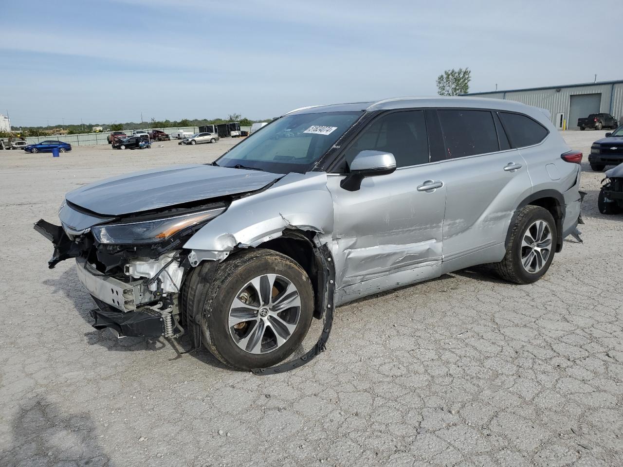 2022 TOYOTA HIGHLANDER HYBRID XLE VIN:5TDGBRCH5NS538695
