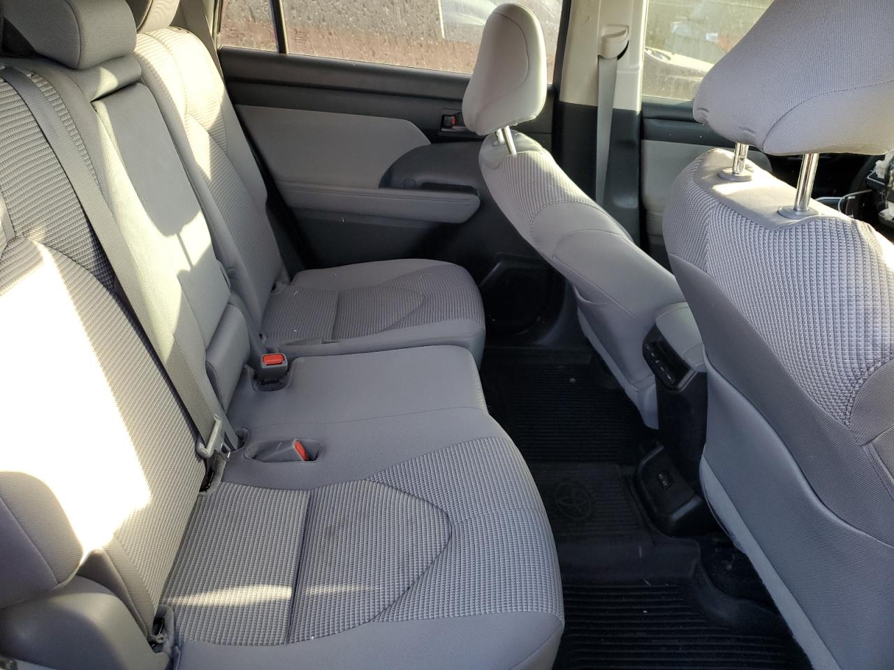 2022 TOYOTA HIGHLANDER L VIN:5TDBZRBHXNS200345