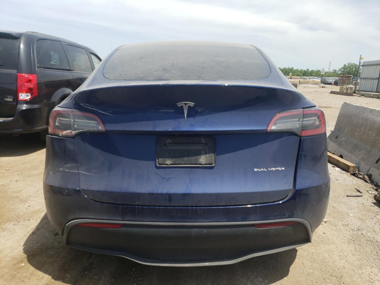 2022 TESLA MODEL Y  VIN:7SAYGDEE0NF308078