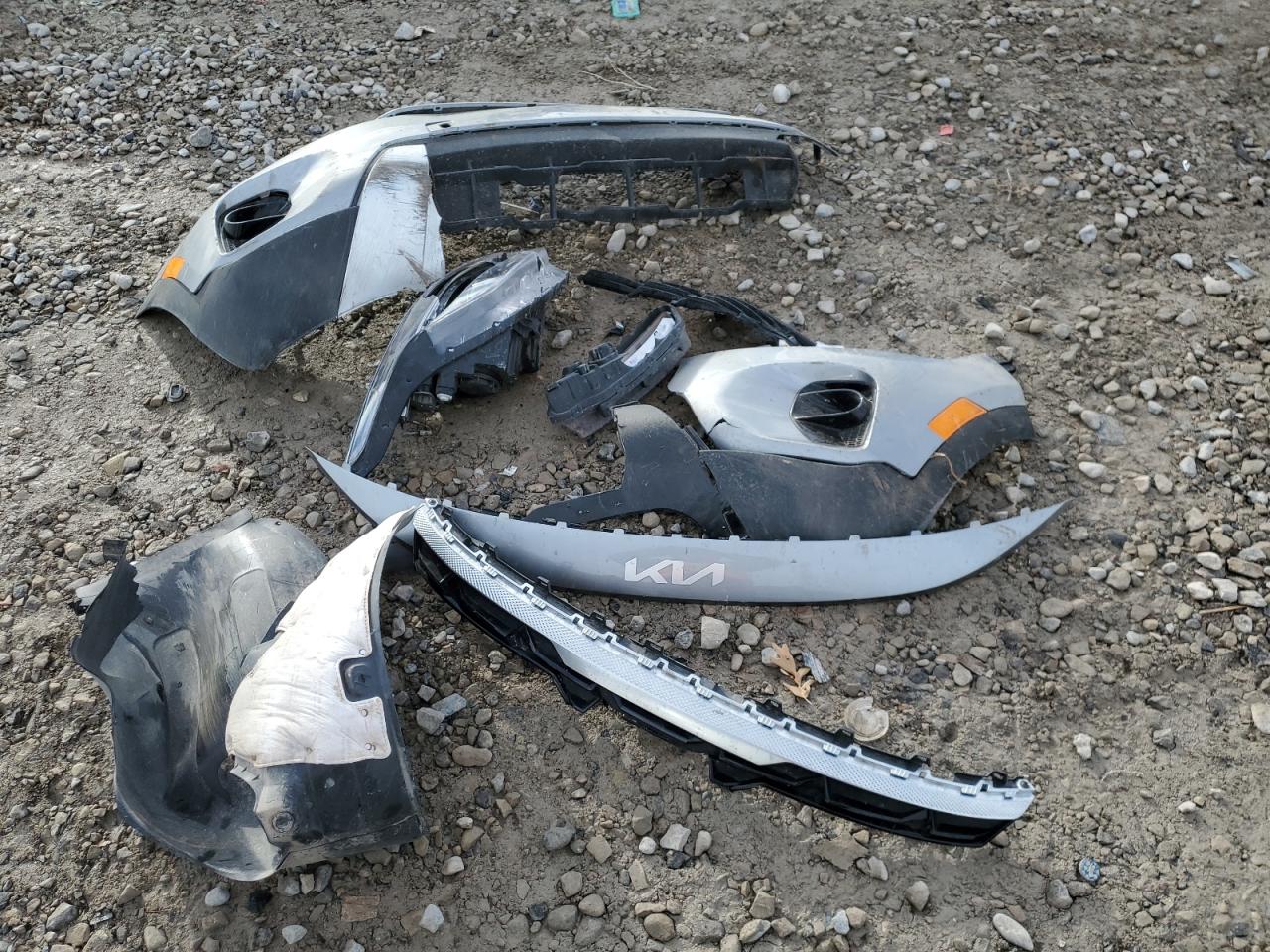 2024 KIA SELTOS EX VIN:KNDERCAA2R7646357