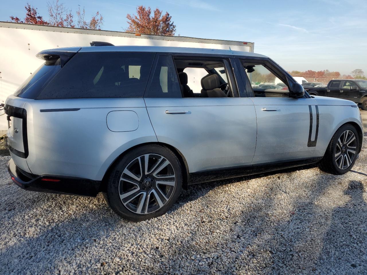 2023 LAND ROVER RANGE ROVER SE VIN:SALKPBFU0PA027111