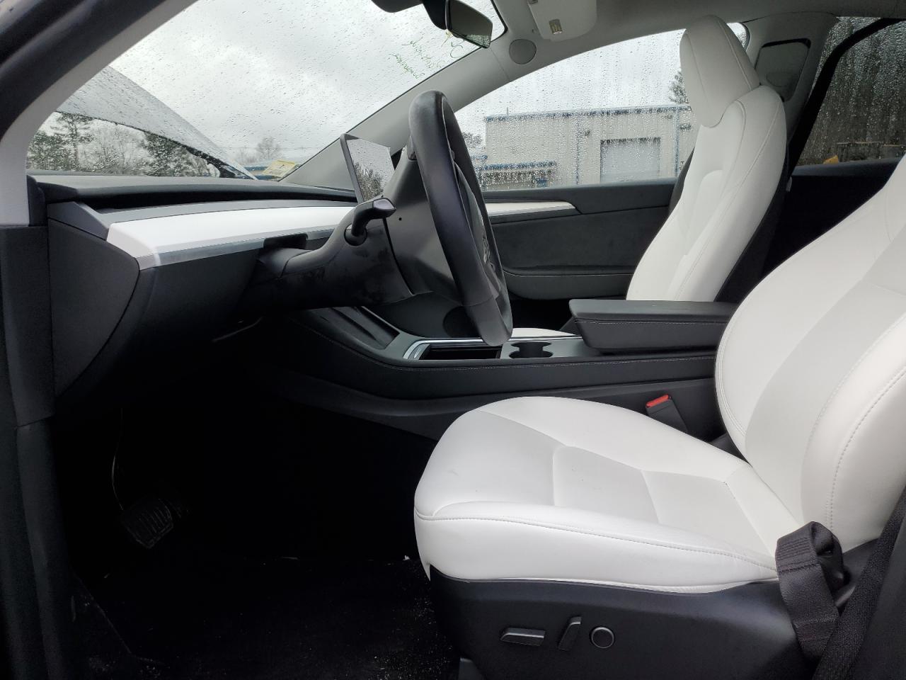 2023 TESLA MODEL Y  VIN:7SAYGDEE7PA210519