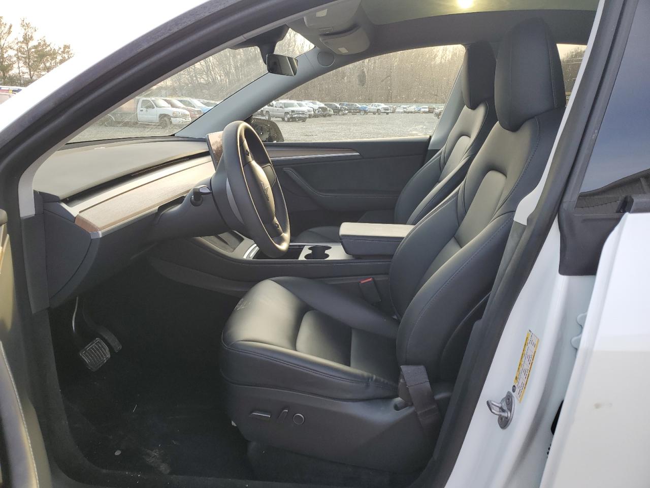 2023 TESLA MODEL Y  VIN:7SAYGDEE2PA099975