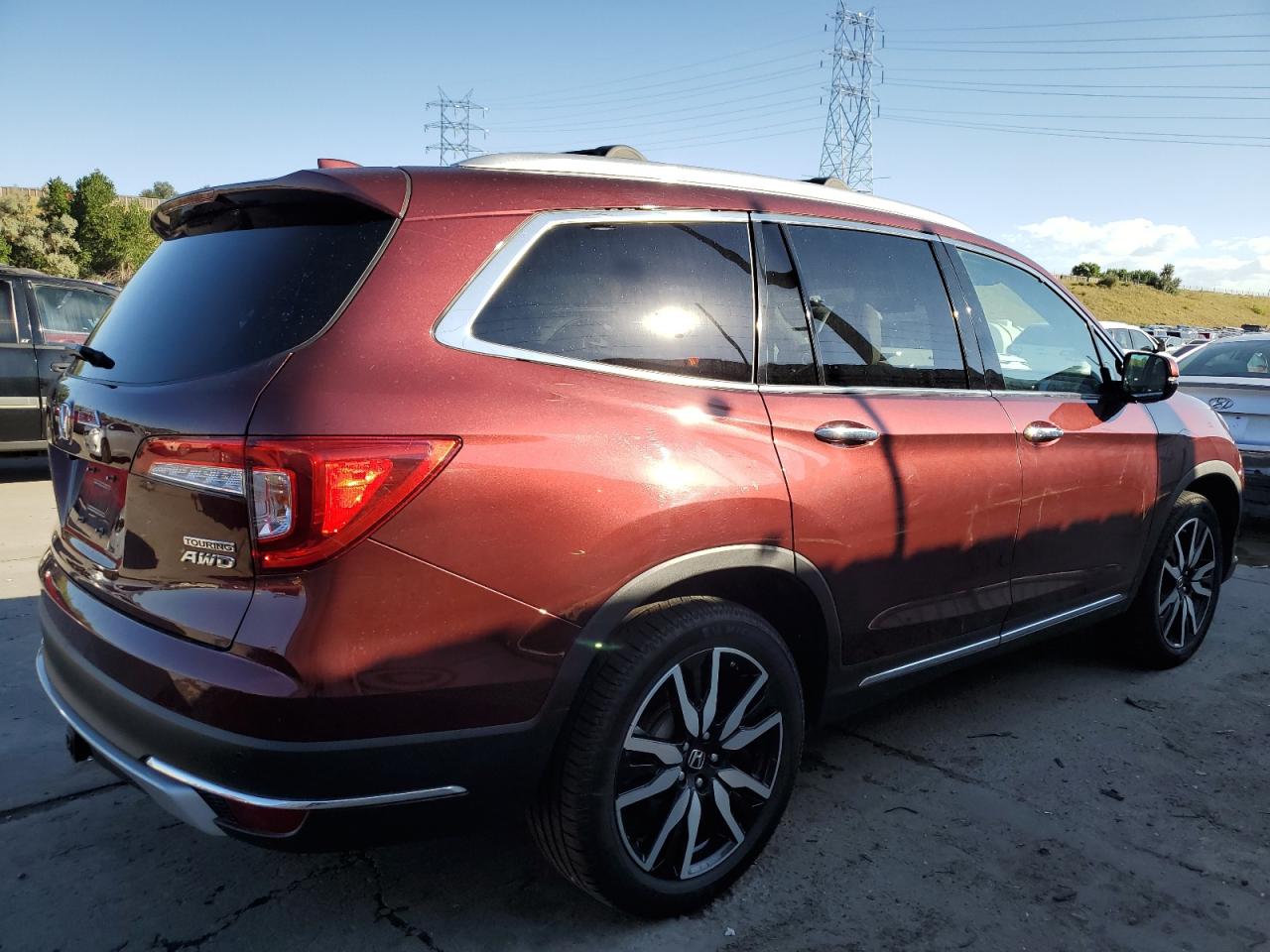 2022 HONDA PILOT TOURING VIN:5FNYF6H60NB000098