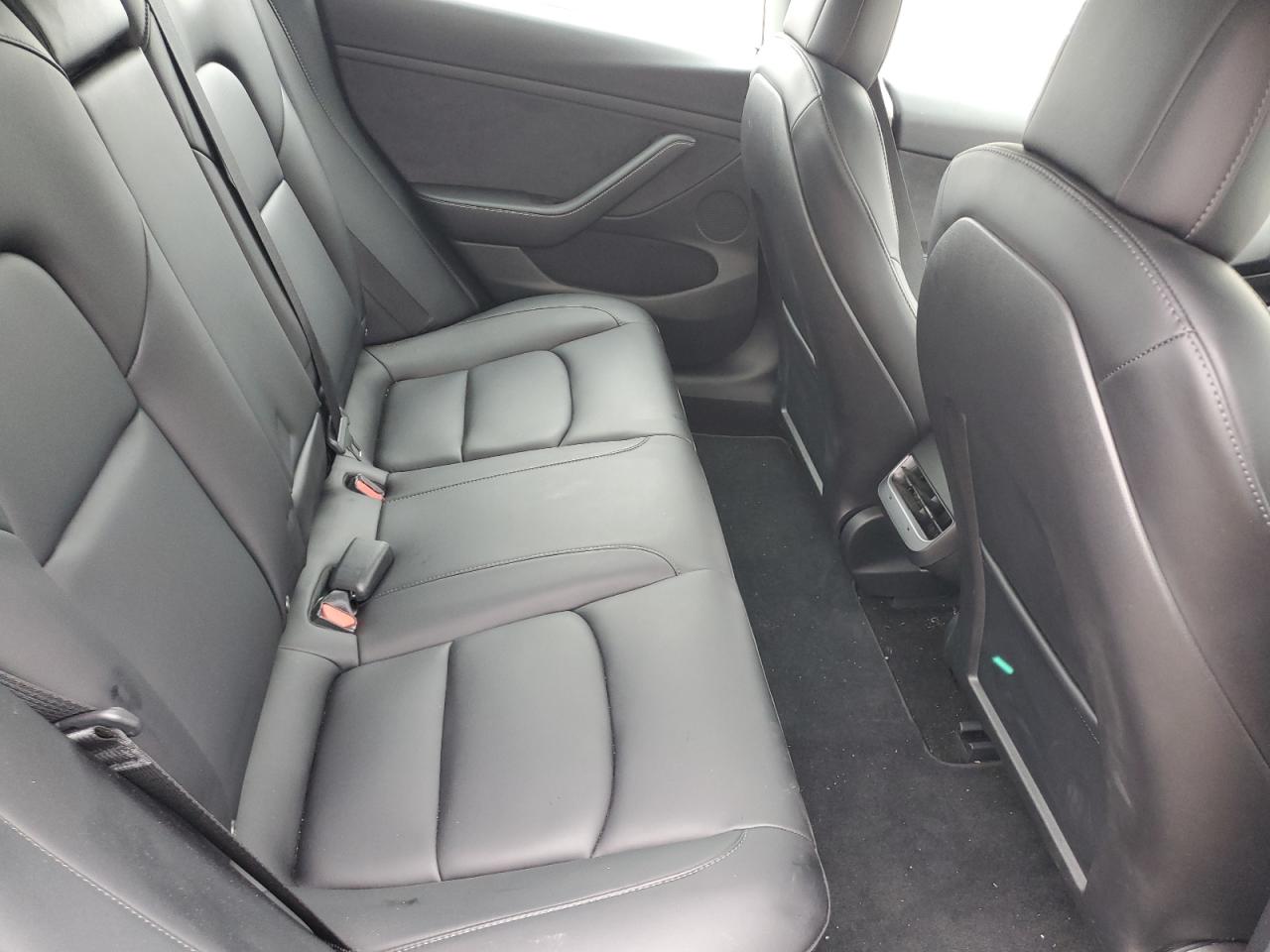 2022 TESLA MODEL 3  VIN:5YJ3E1EB5NF132081