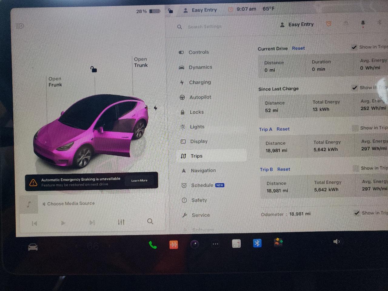 2023 TESLA MODEL Y  VIN:7SAYGAEE6PF950113