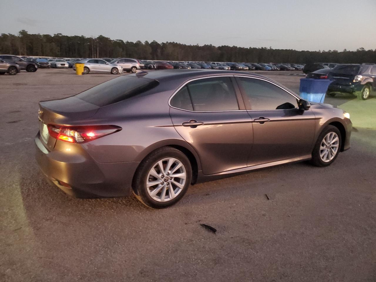 2022 TOYOTA CAMRY LE VIN:4T1C11AK0NU073591