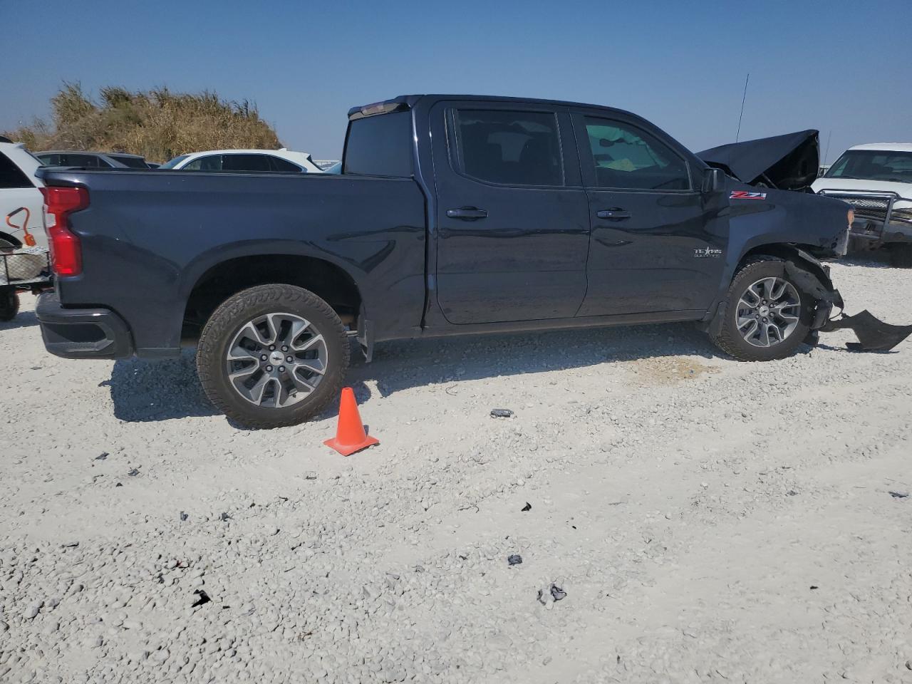 2022 CHEVROLET SILVERADO K1500 RST VIN:1GCUDEEDXNZ611039