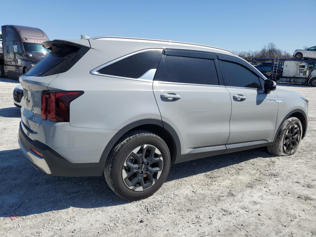 2024 KIA SORENTO S VIN:5XYRLDJC1RG270425