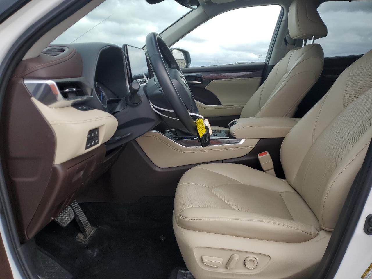 2022 TOYOTA HIGHLANDER HYBRID LIMITED VIN:5TDXBRCH9NS557105