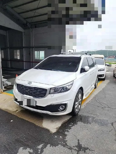 2017 Kia Carnival VIN: