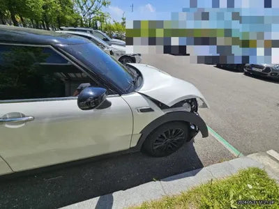 2023 MINI Clubman VIN: