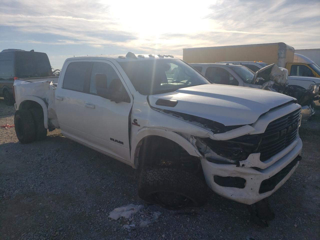 2022 RAM 3500 LARAMIE VIN:3C63RRJLXNG396917