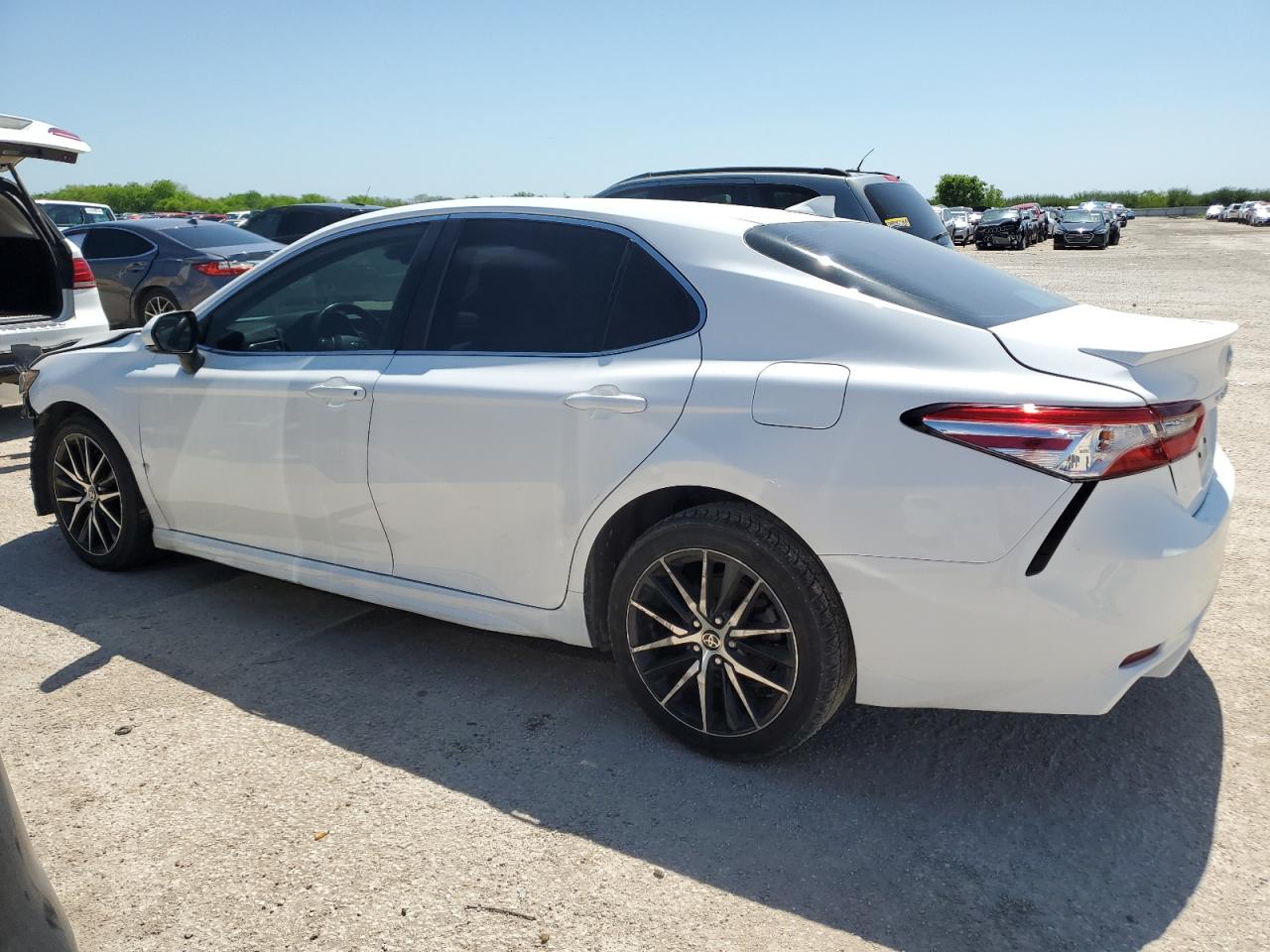 2022 TOYOTA CAMRY SE VIN:4T1G11AK7NU627968