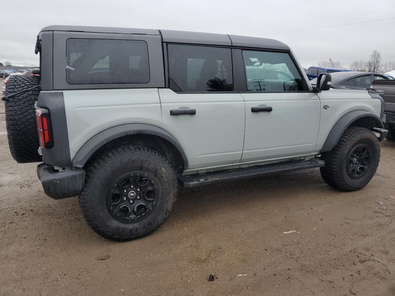 2022 FORD BRONCO BASE VIN:1FMEE5DP8NLB84682