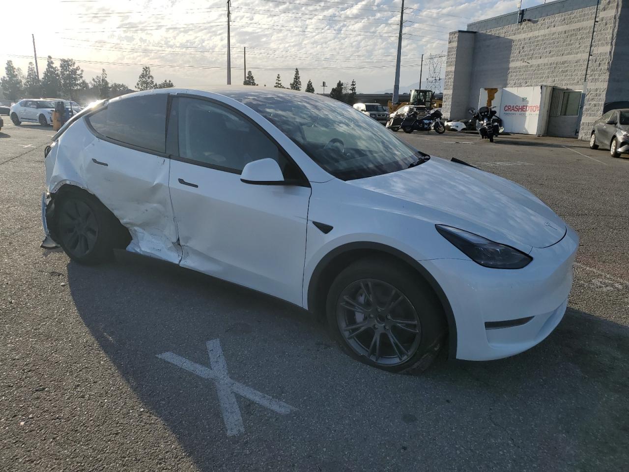 2024 TESLA MODEL Y VIN:7SAYGDED6RF110635