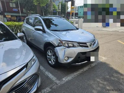 2015 Toyota RAV4 VIN: