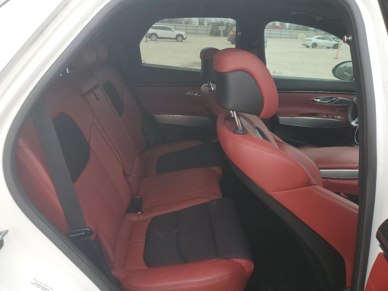 2022 GENESIS GV70 BASE VIN:KMUMADTBXNU050274