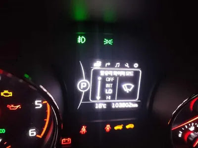 2016 Kia Carnival VIN: