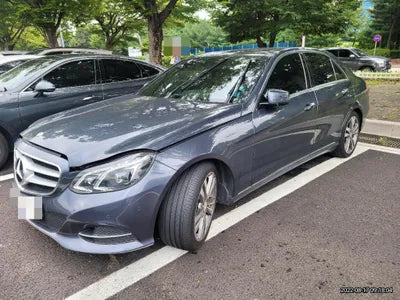 2015 Mercedes-Benz E 300 VIN: