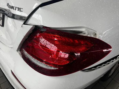 2018 Mercedes-Benz E 300 VIN: