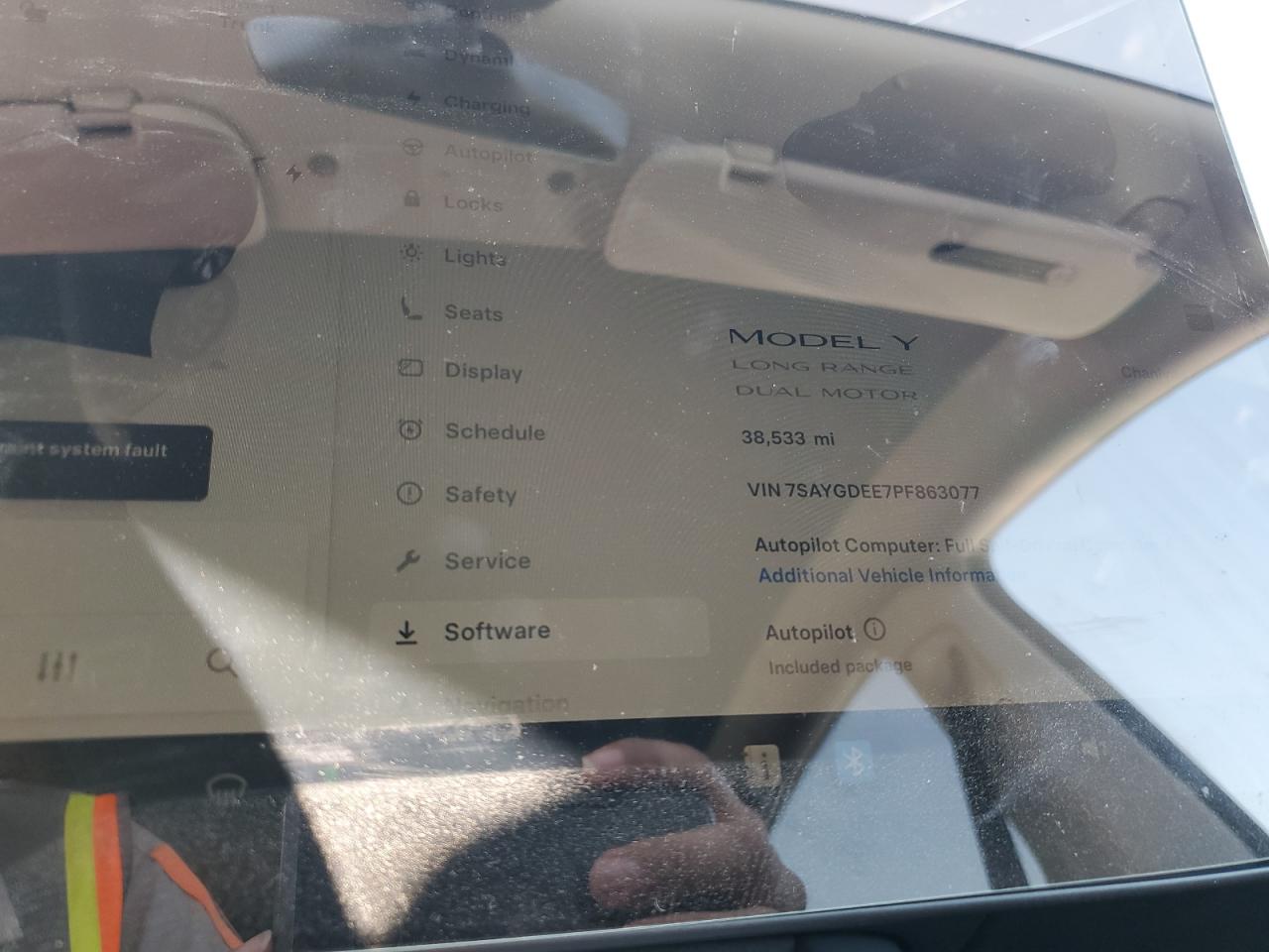 2023 TESLA MODEL Y  VIN:7SAYGDEE7PF863077