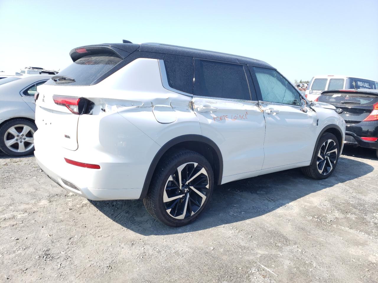 2024 MITSUBISHI OUTLANDER SEL VIN:JA4J4WA89RZ621496