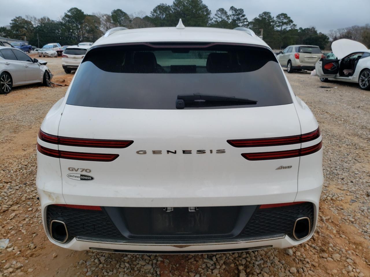 2022 GENESIS GV70 BASE VIN:KMUMADTB4NU061075