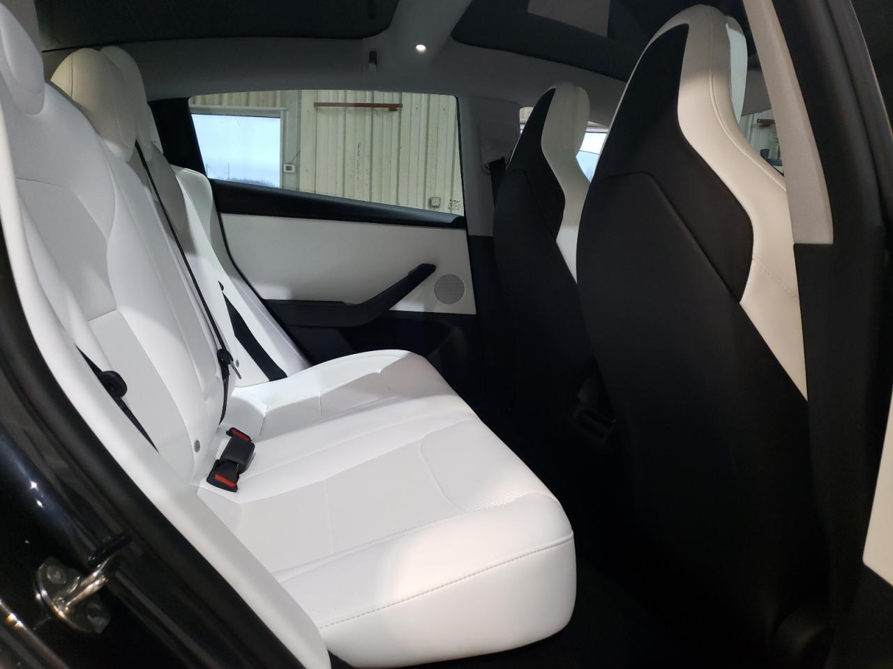 2024 TESLA MODEL 3  VIN:5YJ3E1ET7RF833624