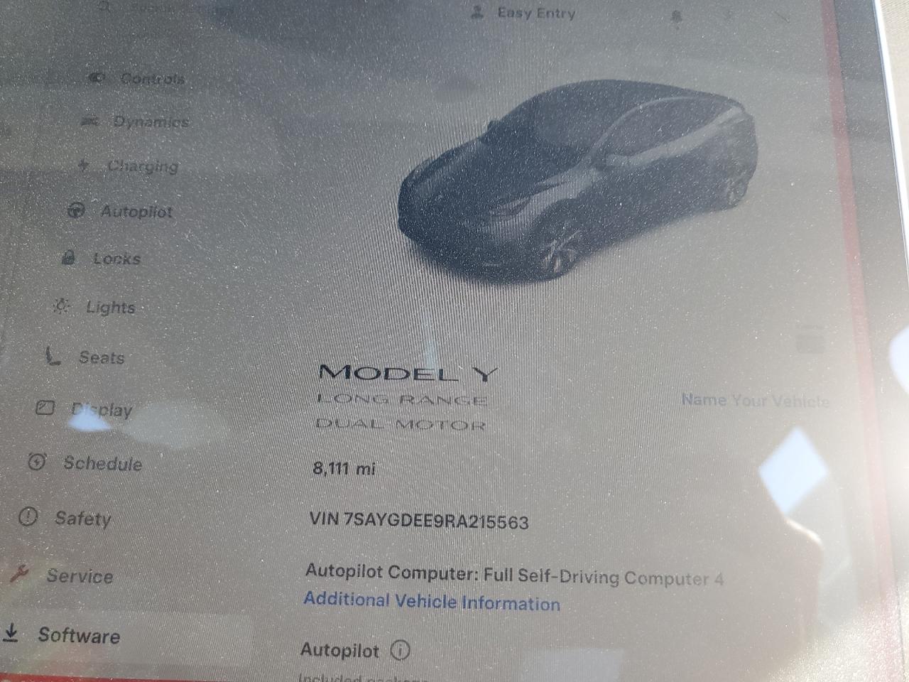2024 TESLA MODEL Y  VIN:7SAYGDEE9RA215563