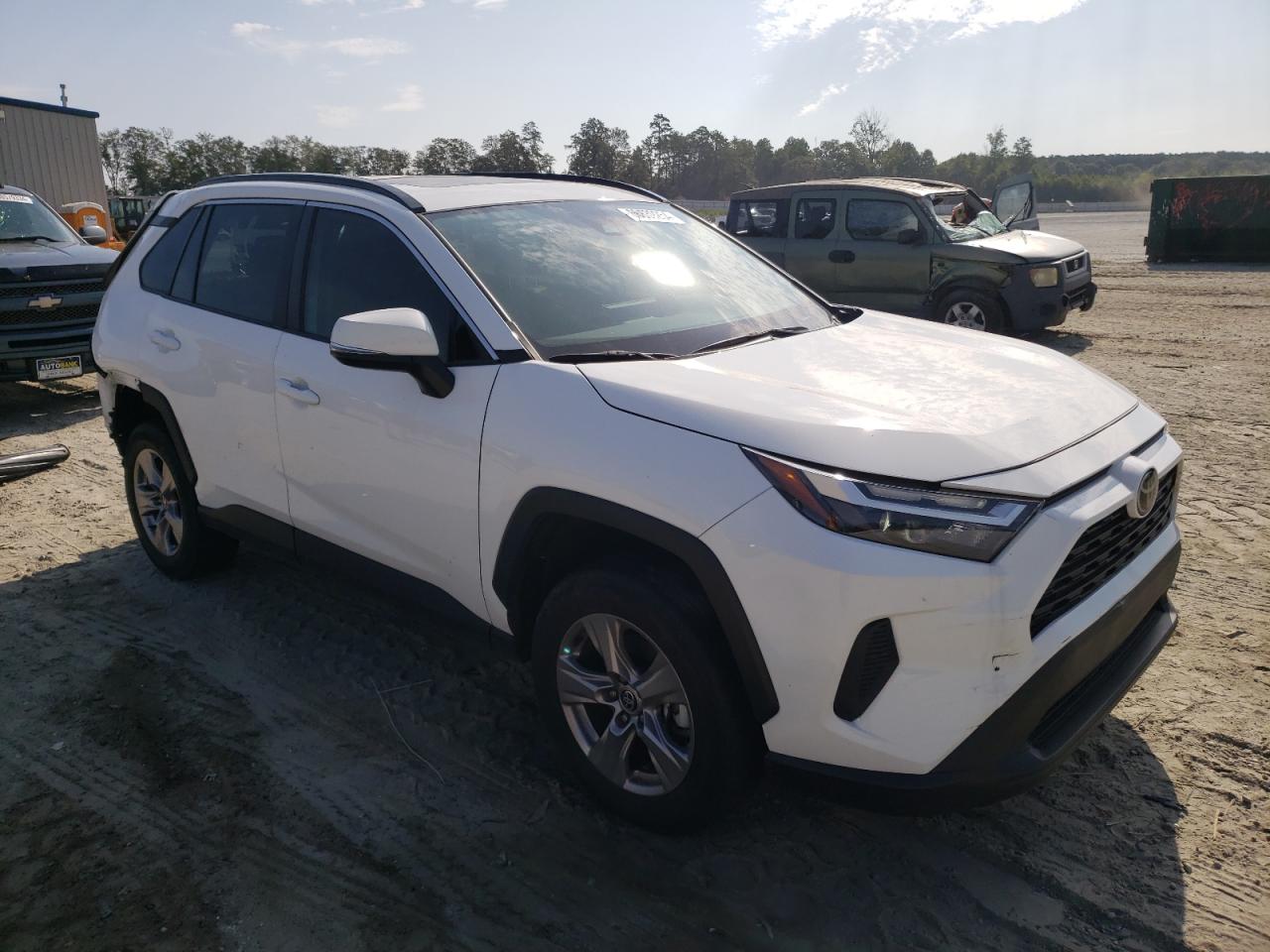 2022 TOYOTA RAV4 XLE VIN:2T3W1RFVXNC198069