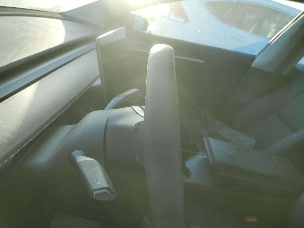 2023 TESLA MODEL 3  VIN:5YJ3E1EB3PF703943