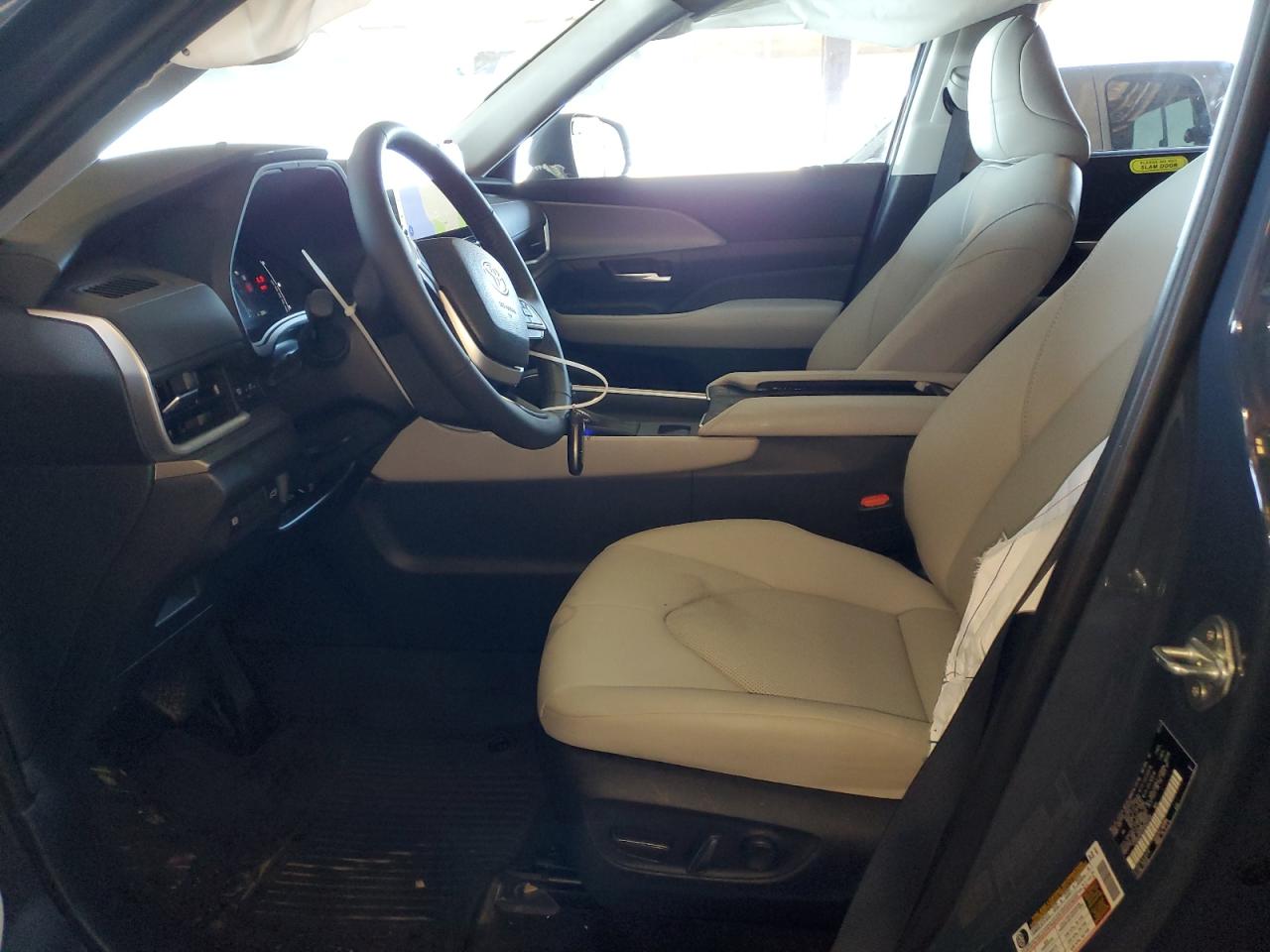 2024 TOYOTA GRAND HIGHLANDER XLE VIN:5TDACAB52RS025518