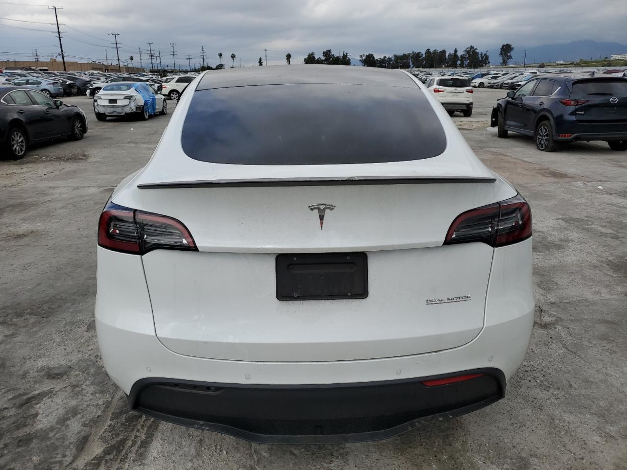 2022 TESLA MODEL Y  VIN:7SAYGDEF8NF416361