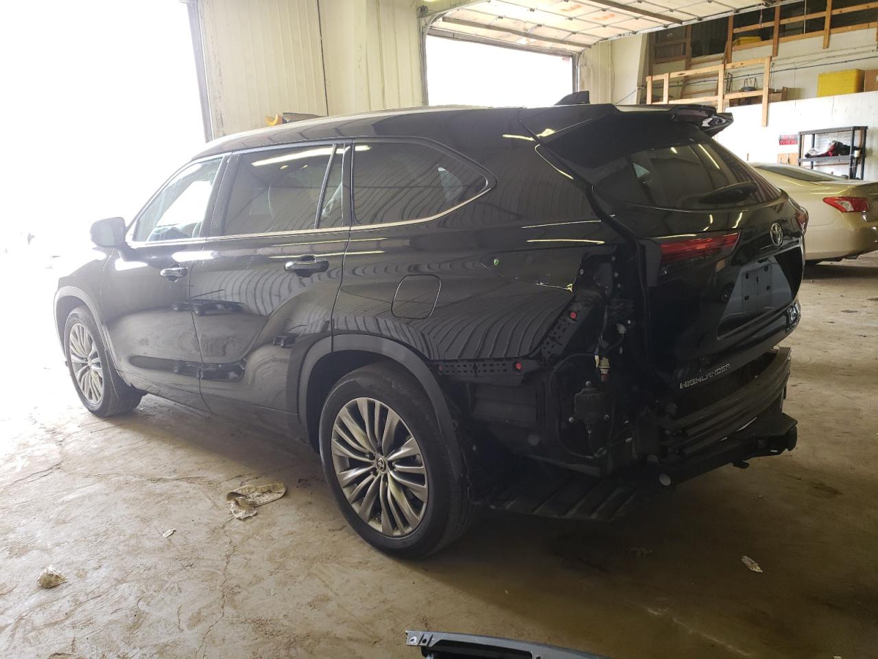 2022 TOYOTA HIGHLANDER PLATINUM VIN:5TDFZRBH5NS179941