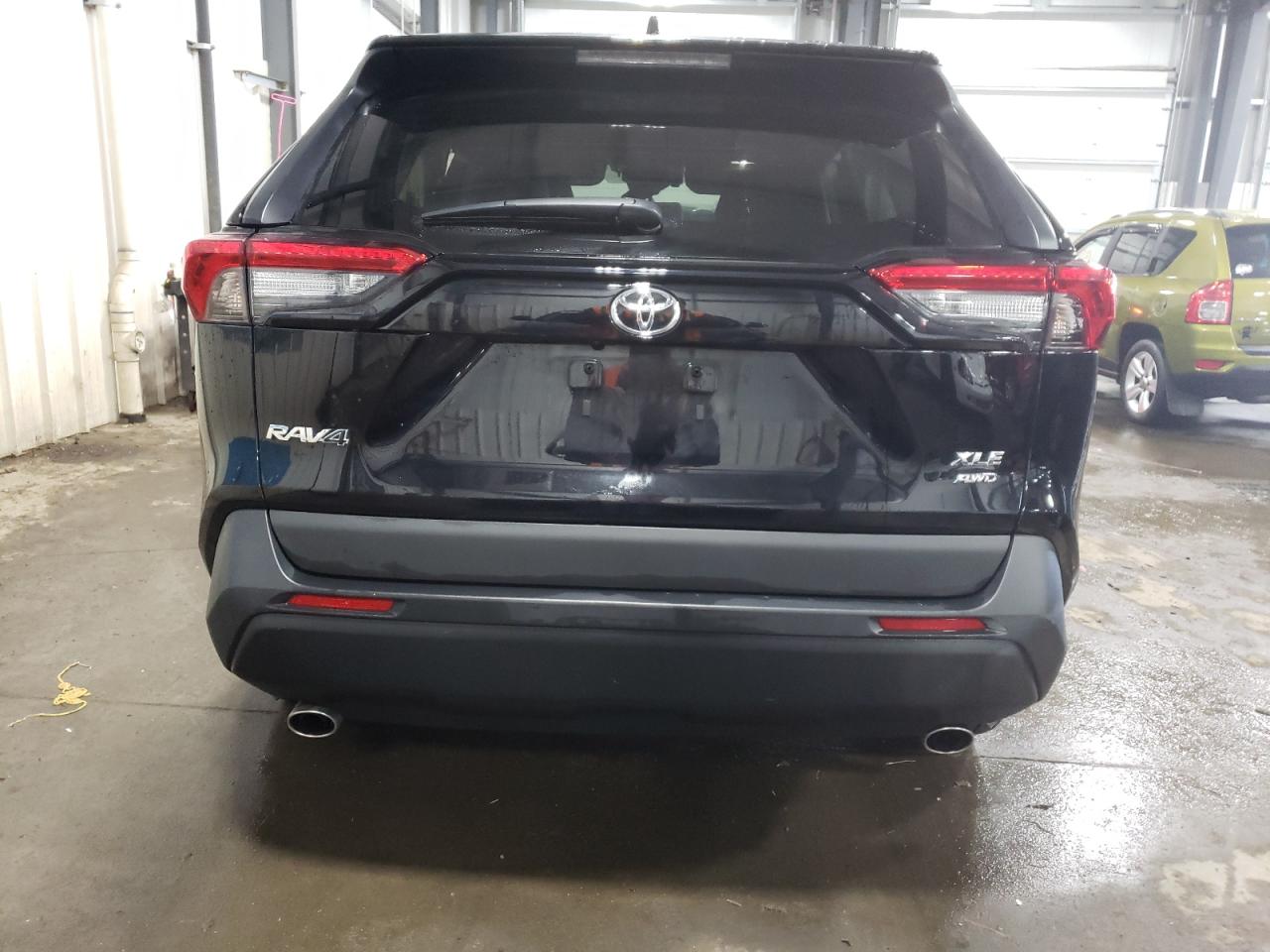 2022 TOYOTA RAV4 XLE PREMIUM VIN:2T3A1RFV7NC257590