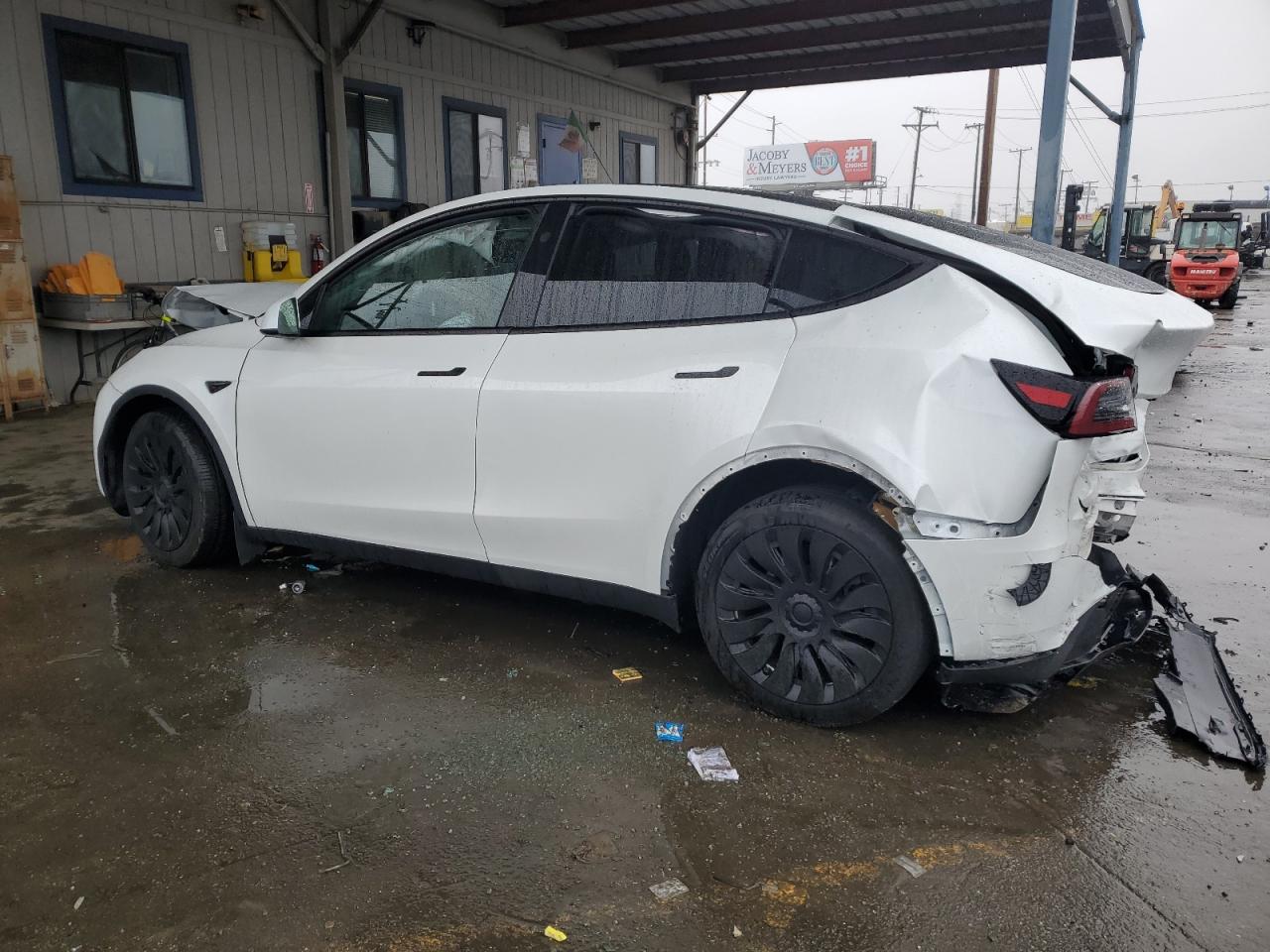 2023 TESLA MODEL Y  VIN:7SAYGDEE1PA131217