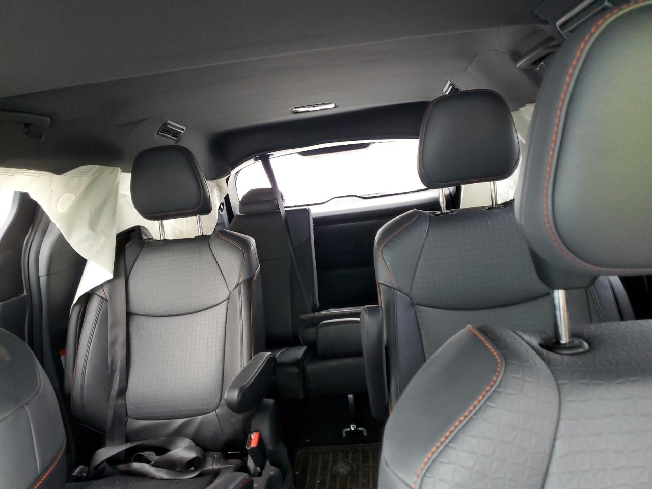 2024 TOYOTA SIENNA XSE VIN:5TDDSKFC4RS134299