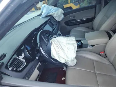 2015 Kia Carnival VIN: