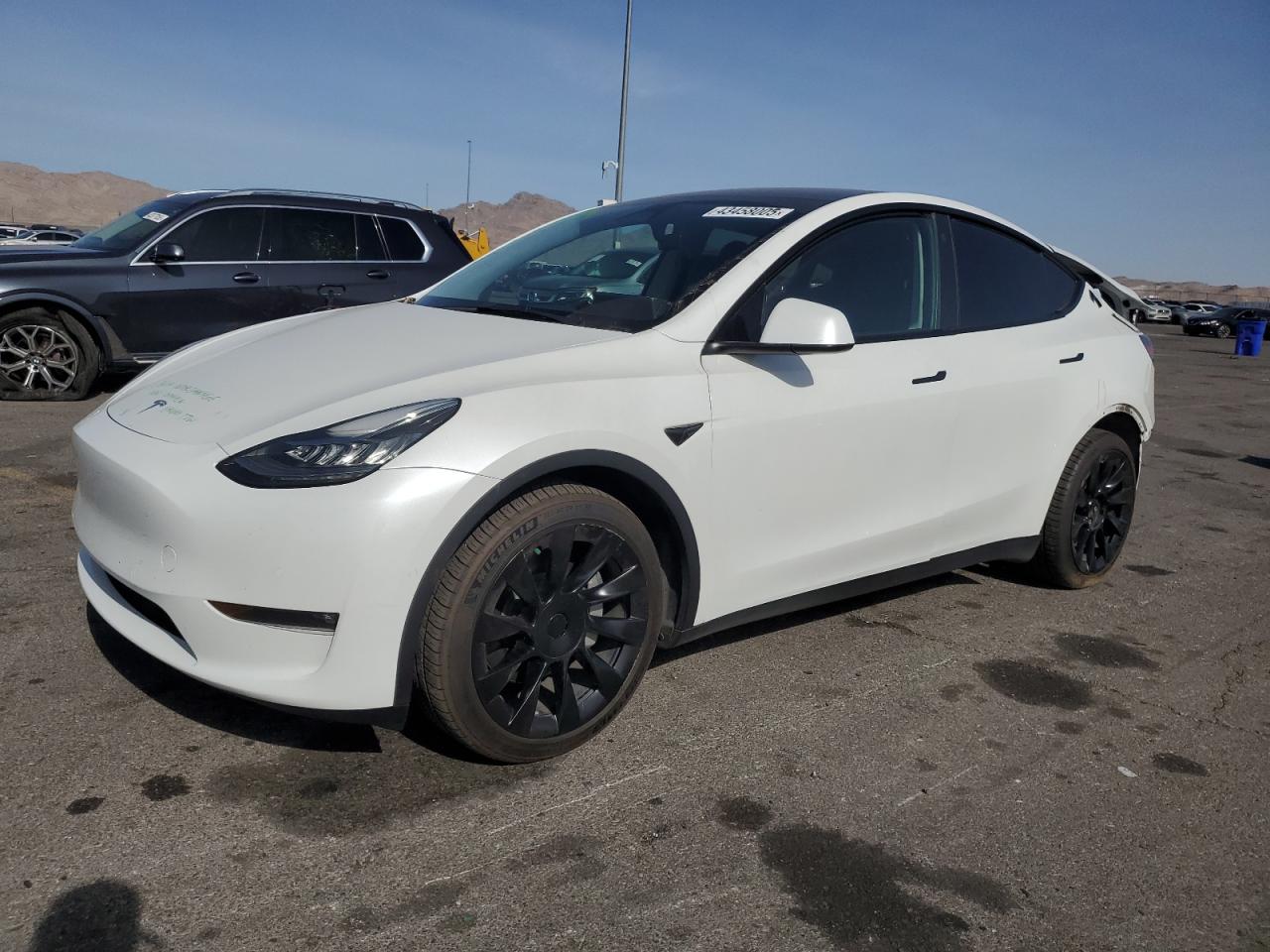 2022 TESLA MODEL Y  VIN:7SAYGDEE4NF379509