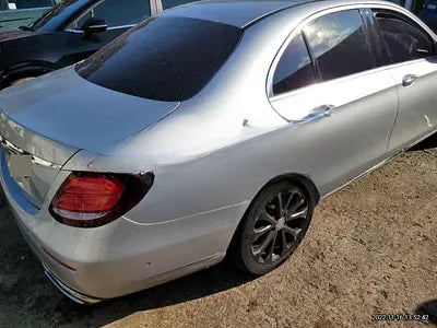 2016 Mercedes-Benz E 220 NONE VIN: