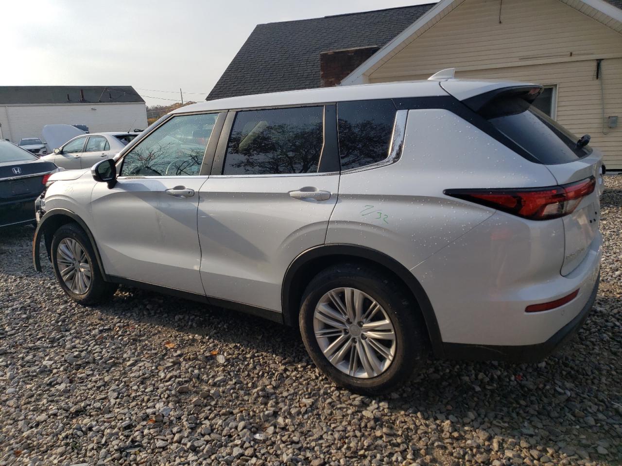 2024 MITSUBISHI OUTLANDER ES VIN:JA4J4UA82RZ063396