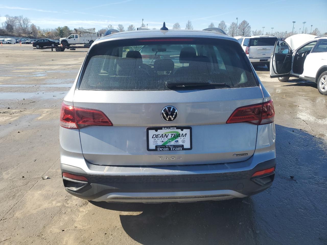 2024 VOLKSWAGEN TAOS S VIN:3VV8X7B26RM070085