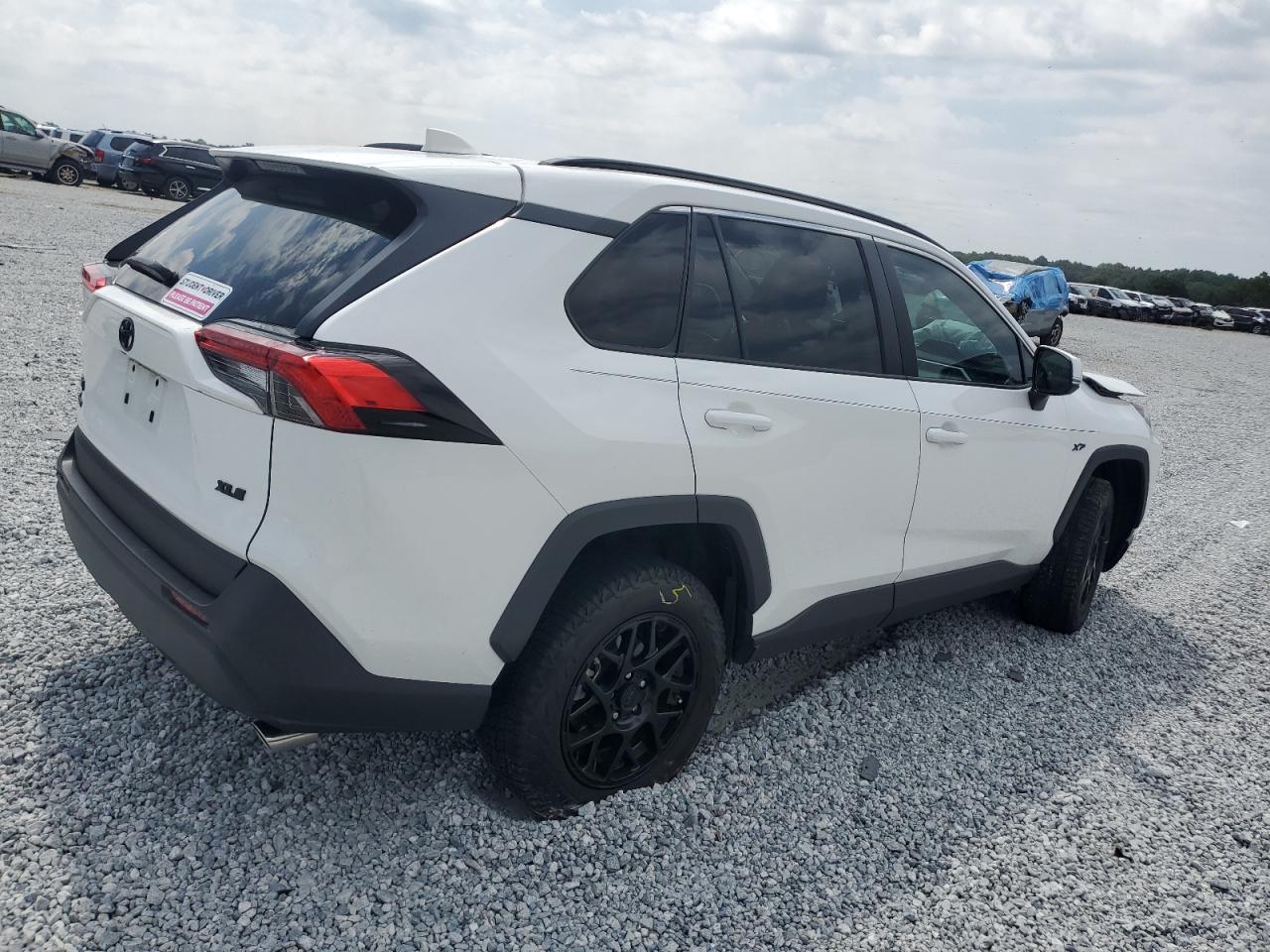 2022 TOYOTA RAV4 XLE VIN:2T3W1RFV9NW194464