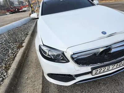 2017 Mercedes-Benz E 300 WDDZF4KB9HA098713 VIN:WDDZF4KB9HA098713